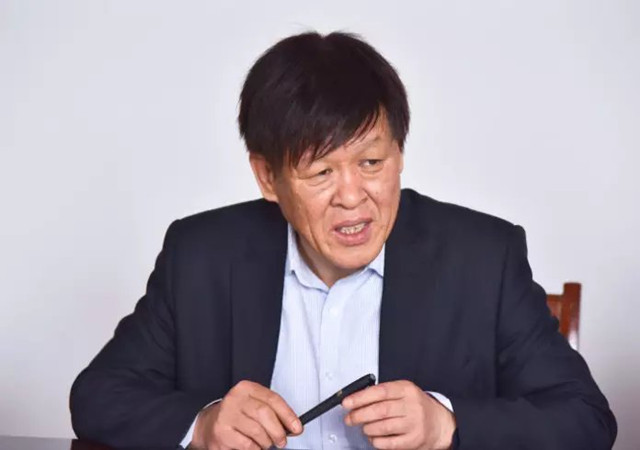 2.山西省农业机械化学校校长李晋在交流探讨会上_副本.jpg