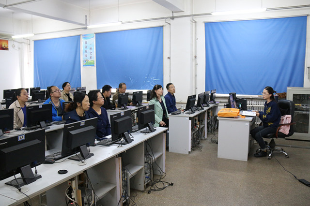 4.计算机系于江平老师讲授《unity游戏界面开发》1_副本.jpg