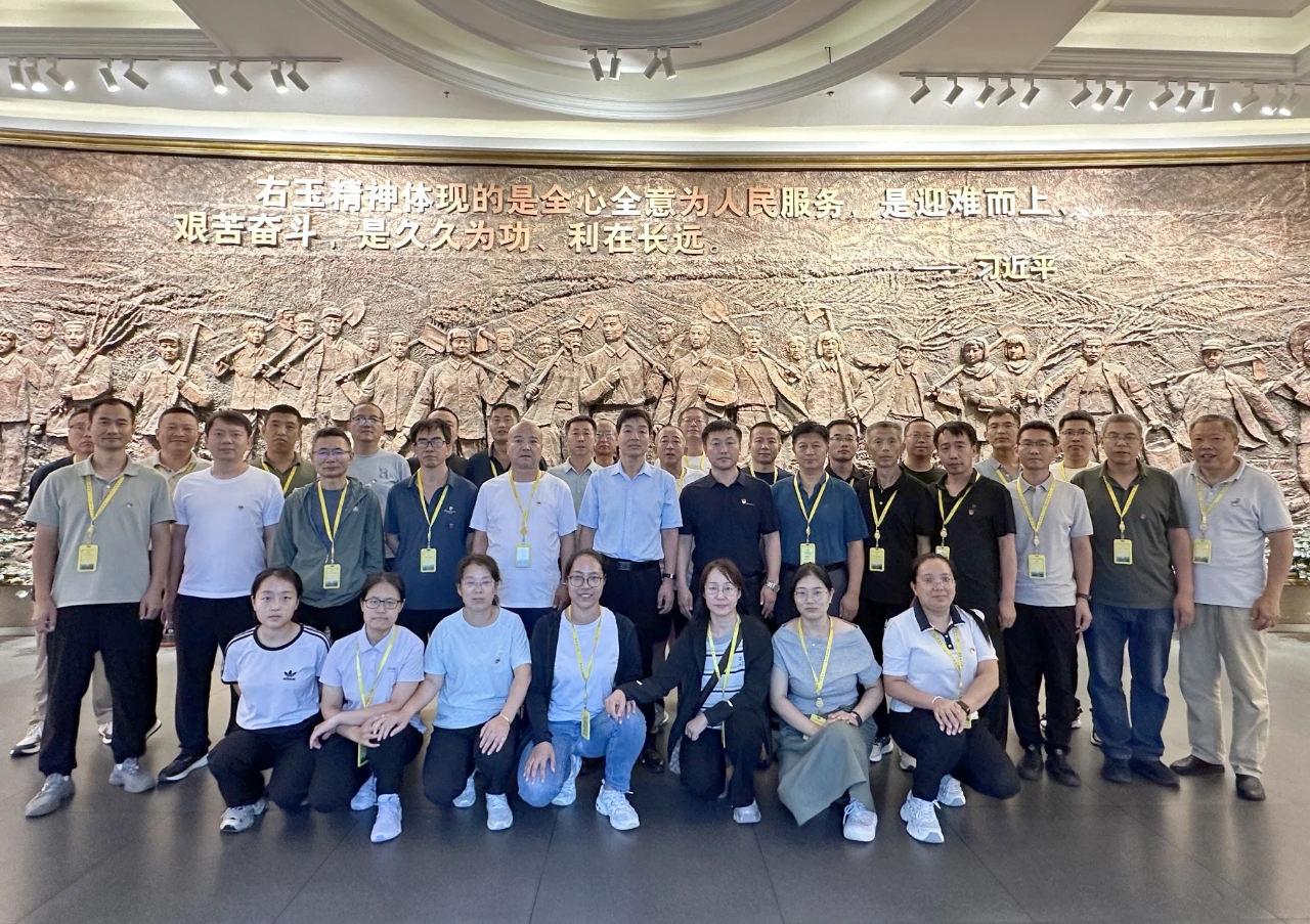 党员11.jpg 党员11.jpg