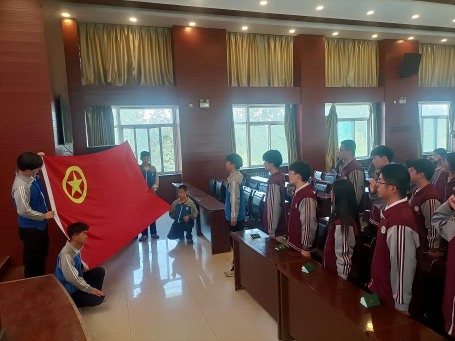 团员3.png 团员3.png